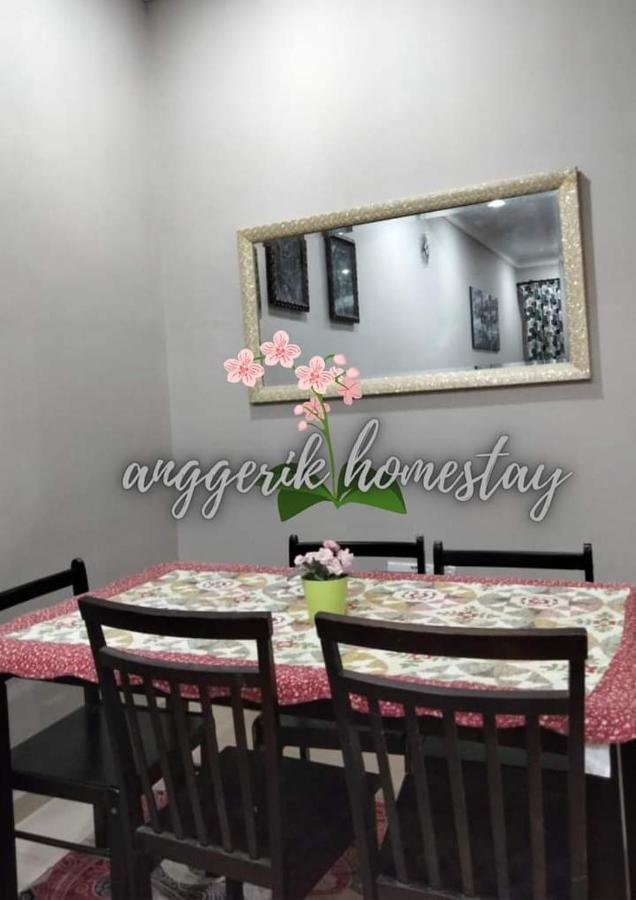 Anggerik Homestay Dungun Kampong Sura Tengah Экстерьер фото